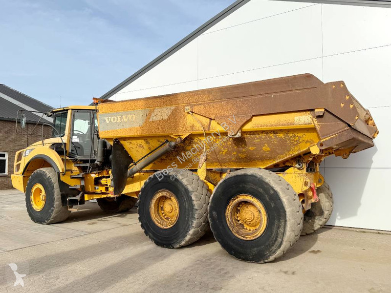 Dumper Volvo - Tailgate / Backup Camera