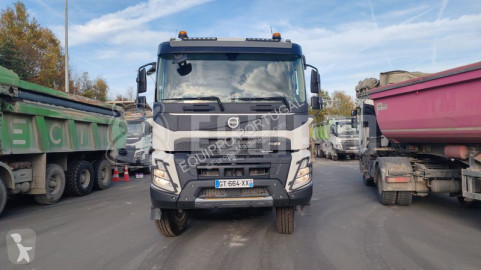 Camião basculante Volvo