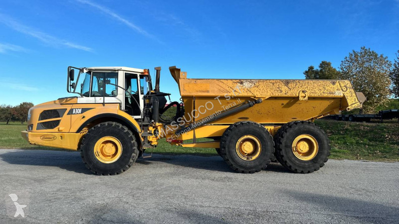 عربة قلابة Volvo 6x6