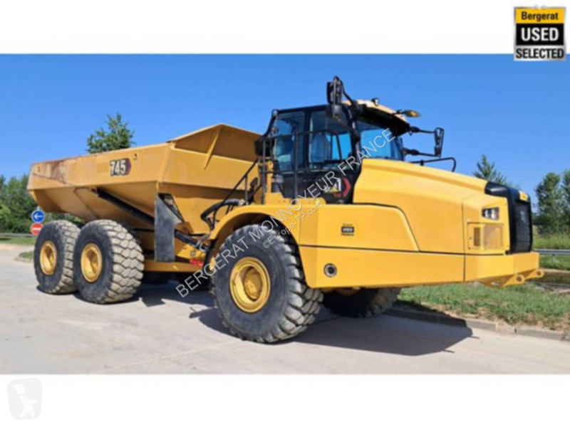 Sklápač Caterpillar 745