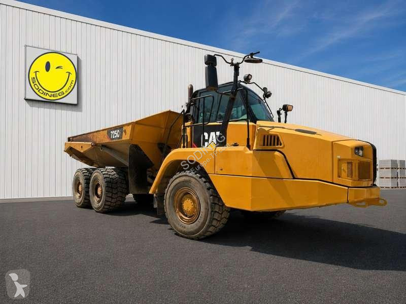 Sklápač Caterpillar C2