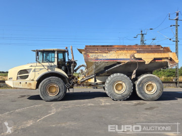 Tombereau articulé Volvo