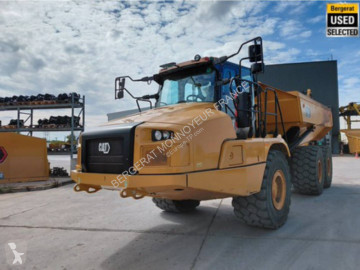 Knikdumper Caterpillar
