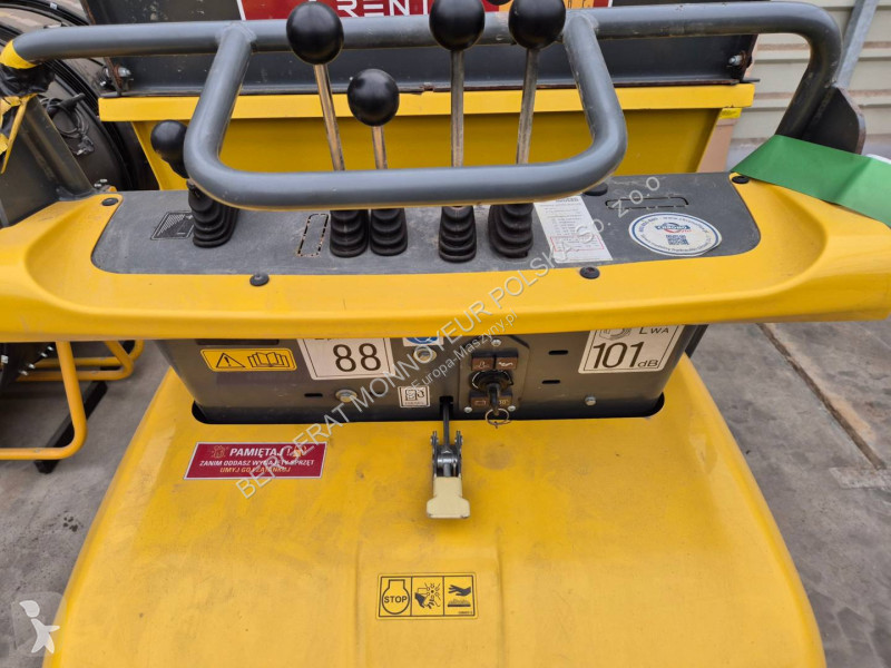 Карьерный самосвал Wacker Neuson DT10