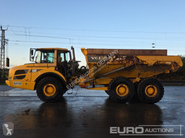 Tombereau articulé Volvo