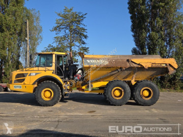 Tombereau articulé Volvo