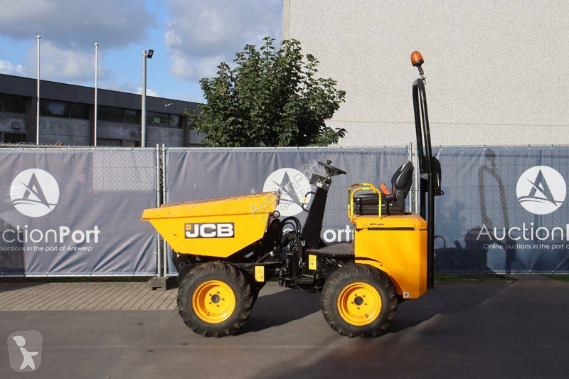 Sklápač JCB