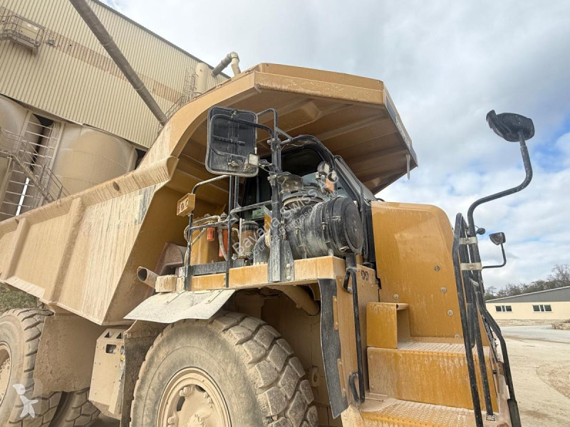 Tombereau Caterpillar G