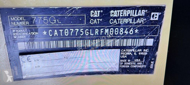 Tombereau Caterpillar