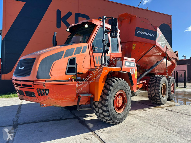 عربة قلابة Doosan 6x6