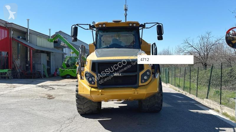 عربة قلابة Bell B30E