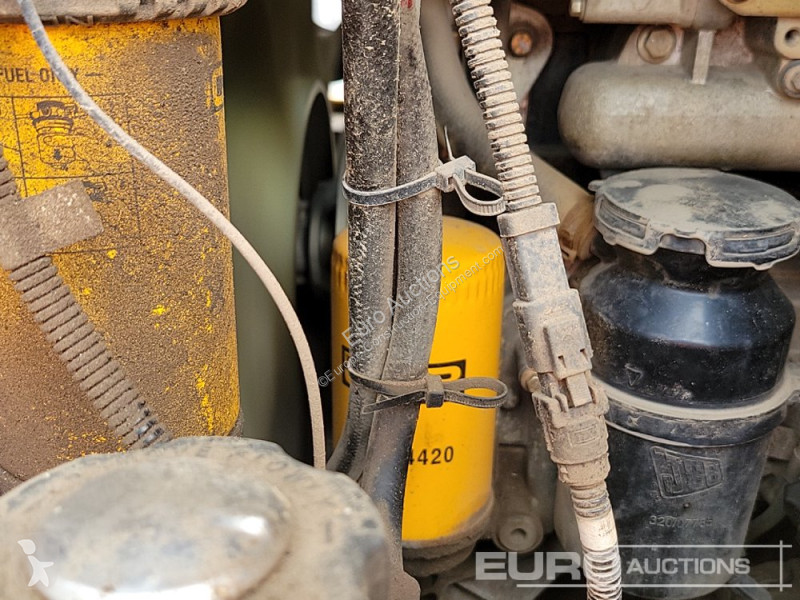 Basculantă JCB 6TST