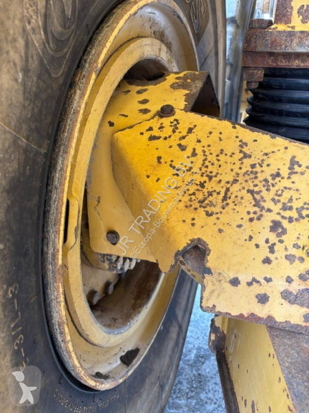 Dumper Caterpillar