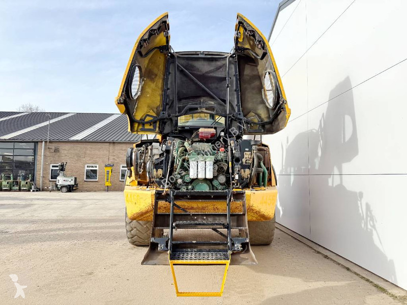 Dumper Volvo - Tailgate / Backup Camera