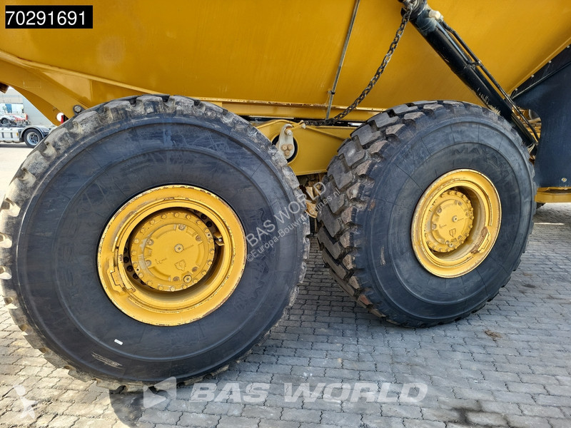 عربة قلابة Caterpillar C