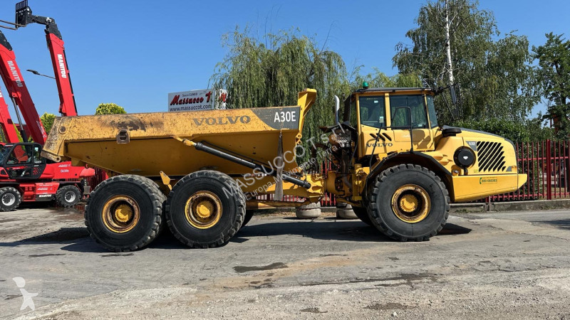 عربة قلابة Volvo 6X6