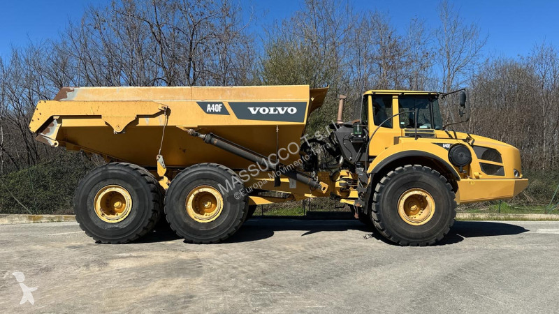 Sklápač Volvo 6x6