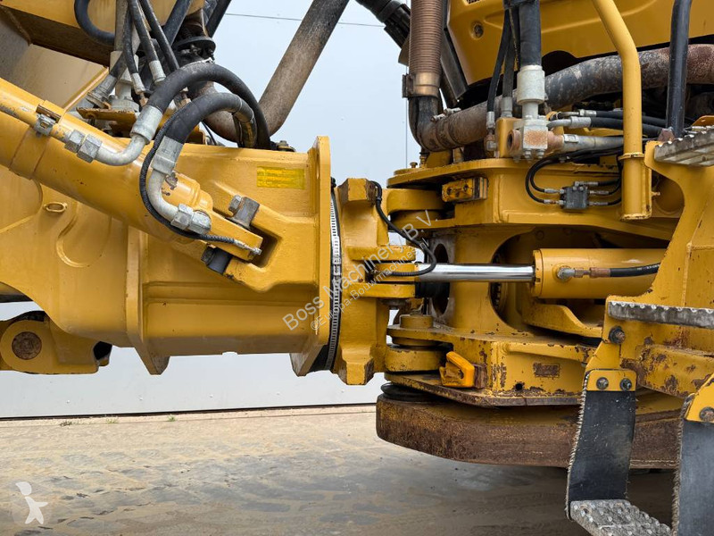 Sklápač Caterpillar - Automatic Greasing / Camera