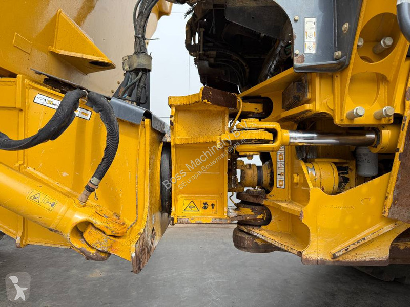 Sklápač Bell B30E - Body Heating / Camera