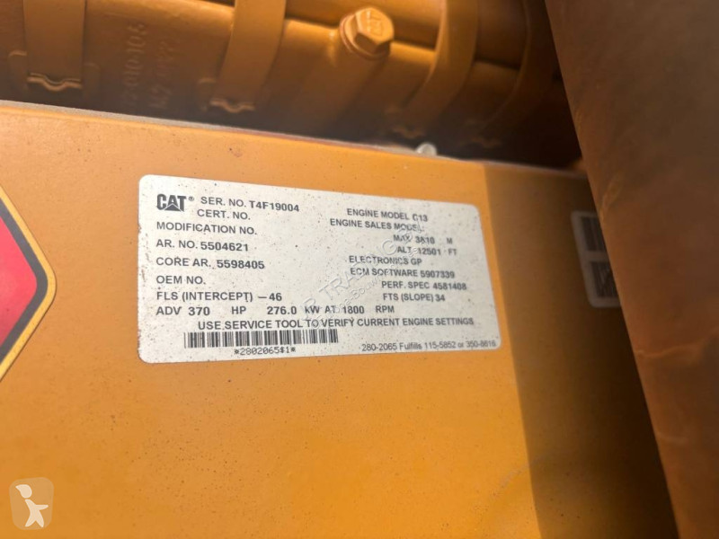 Tombereau Caterpillar 730