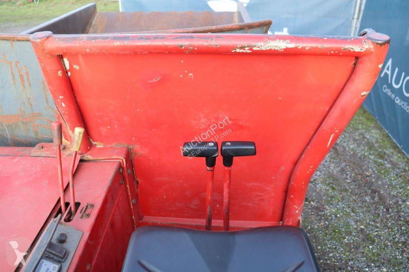 عربة قلابة Kubota