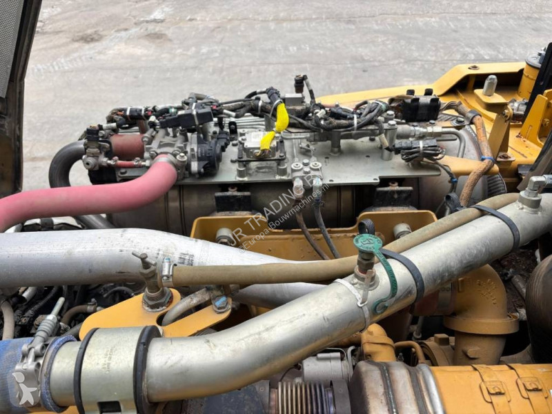 Tippvagn Caterpillar 730 C (CE)