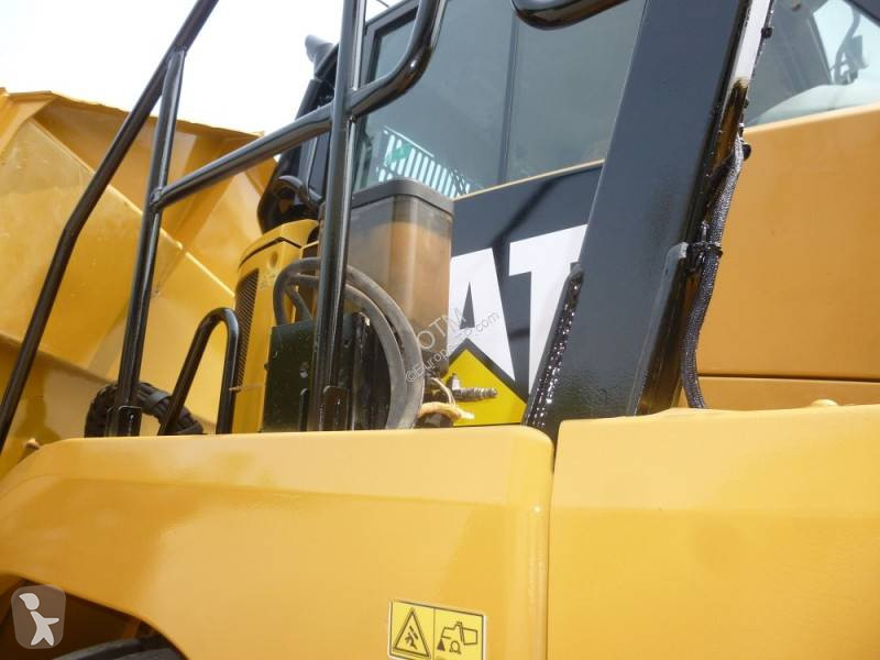 Tombereau Caterpillar 730C