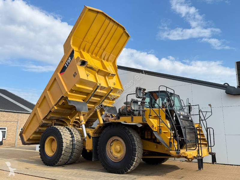 عربة قلابة Caterpillar - German Machine / Auto...