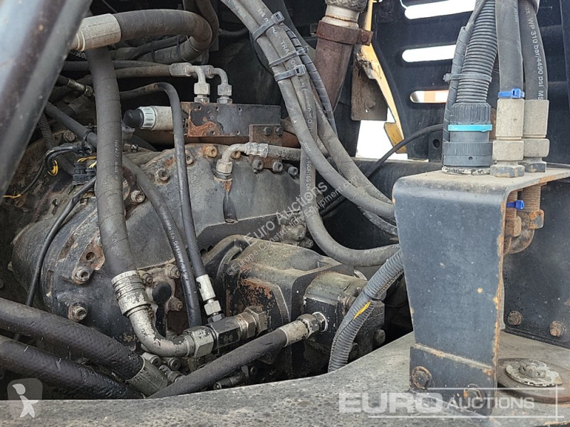 عربة قلابة JCB 718