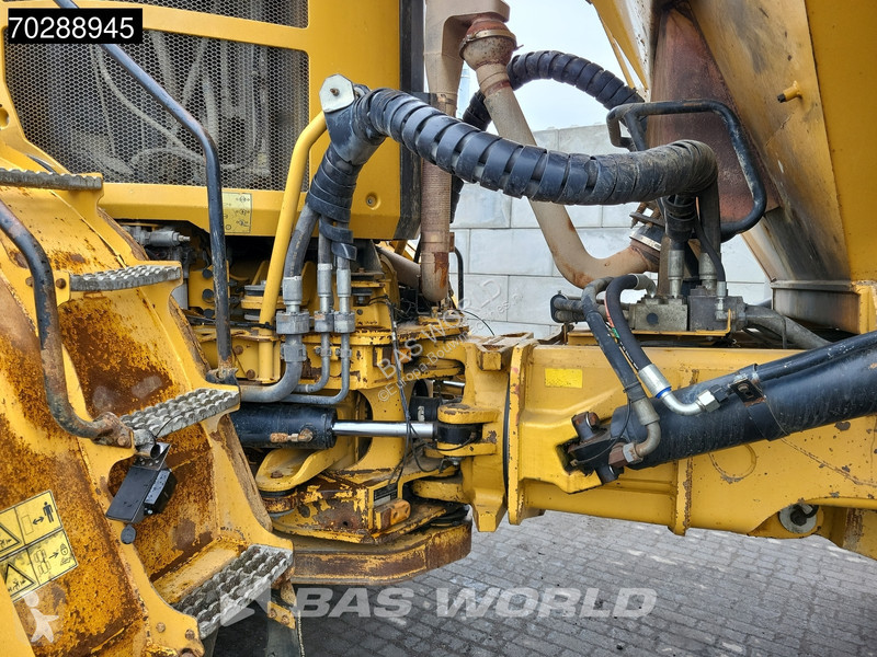 Dumper Caterpillar
