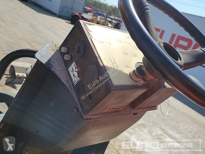 عربة قلابة JCB 3TSTM