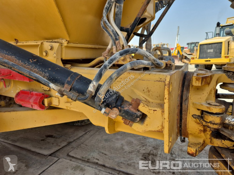 Basculantă Caterpillar 740