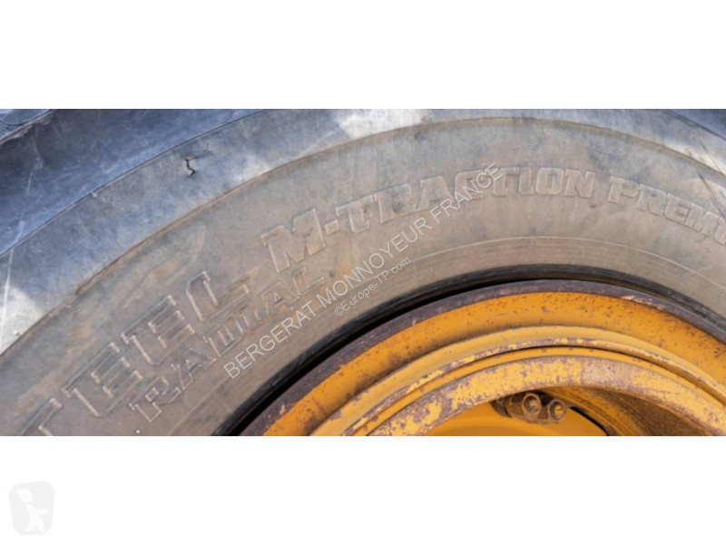 Карьерный самосвал Caterpillar