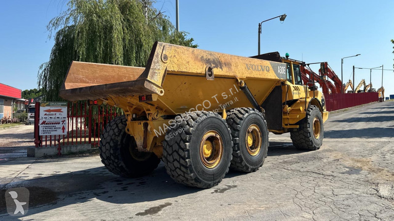 عربة قلابة Volvo 6X6