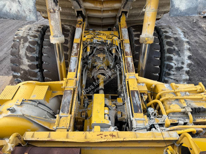 Sklápač Komatsu 3 - Backup Camera / Airco