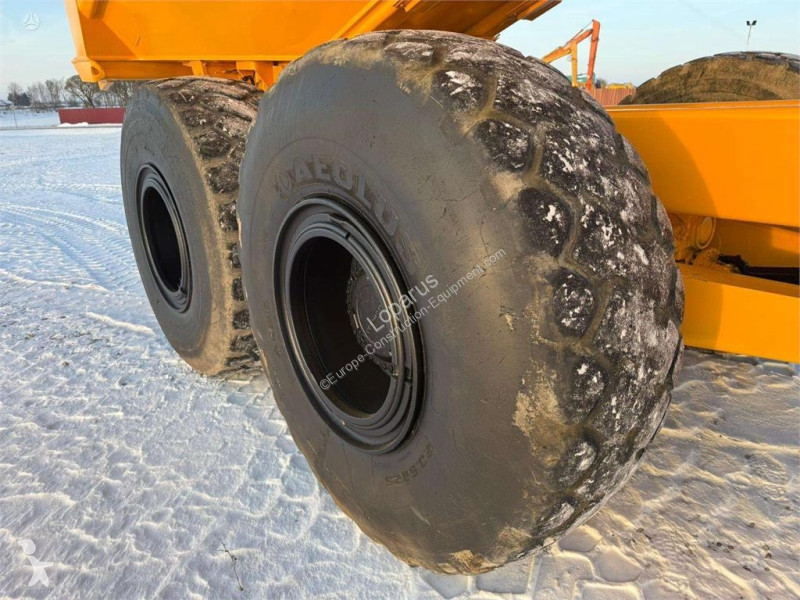 Карьерный самосвал Volvo