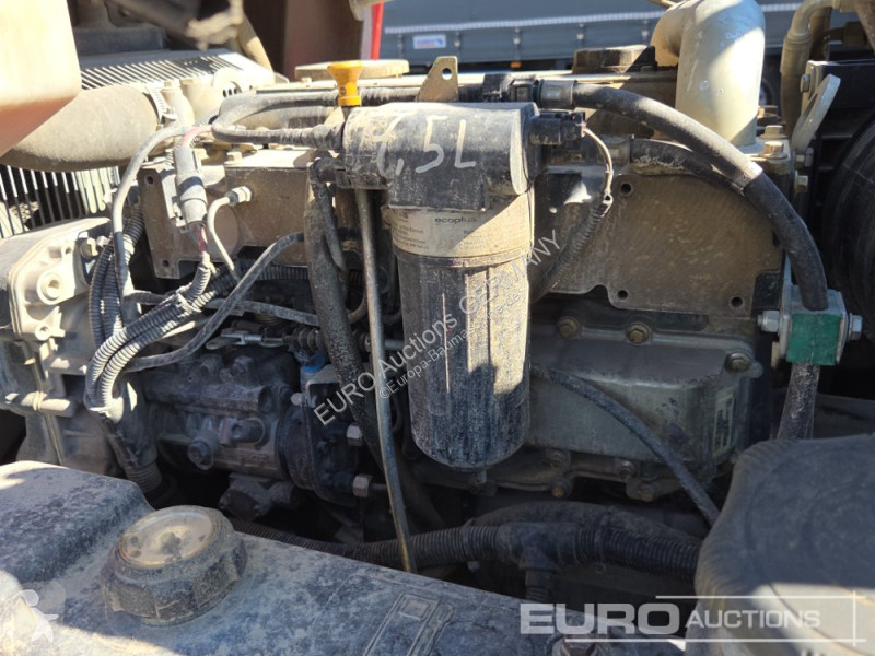 عربة قلابة Thwaites MACH 657