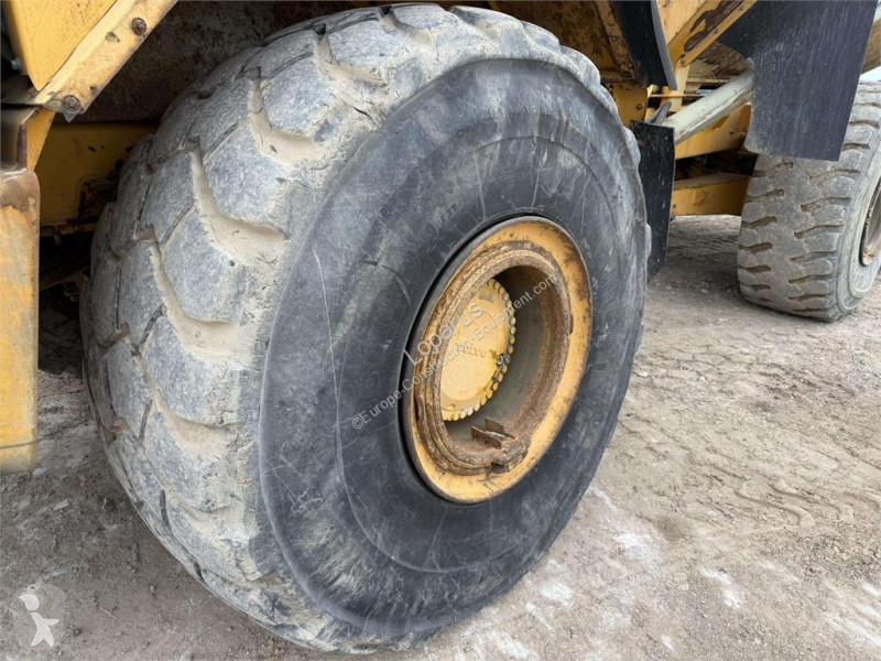عربة قلابة Volvo