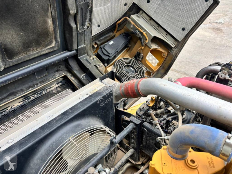 Tippvagn Caterpillar 730 C (CE)