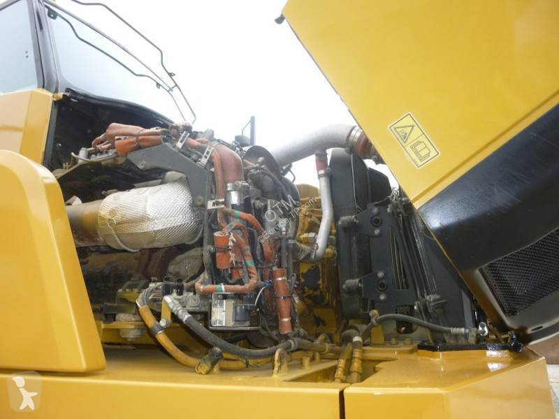 Tombereau Caterpillar 740B