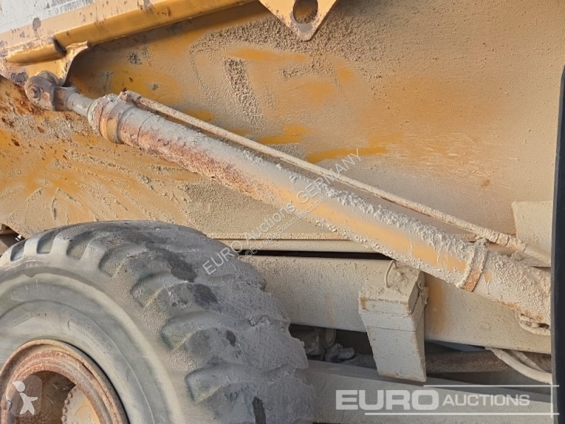 عربة قلابة Volvo