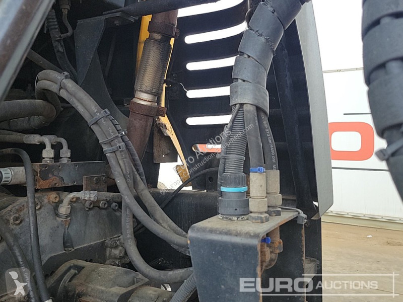 عربة قلابة JCB 718