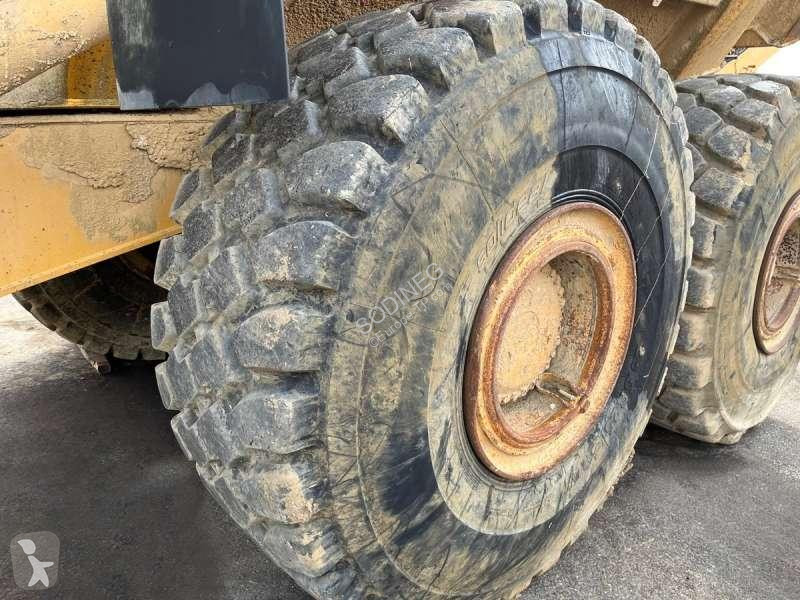 عربة قلابة Bell M 6X6