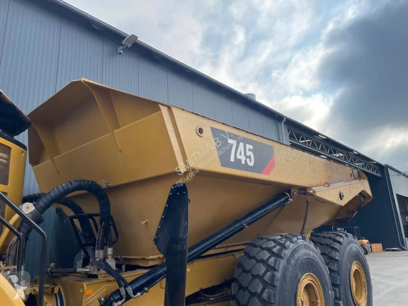 Sklápač Caterpillar 745 04A - New Tires