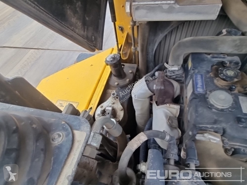 عربة قلابة JCB 3STH