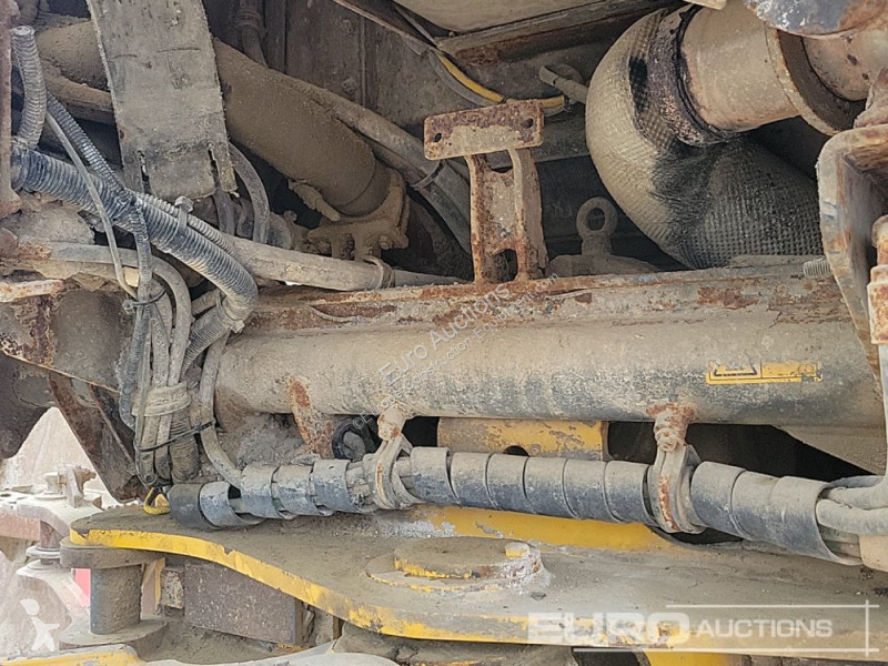 Basculantă Bell B30E