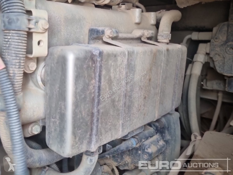 عربة قلابة JCB 6TFT