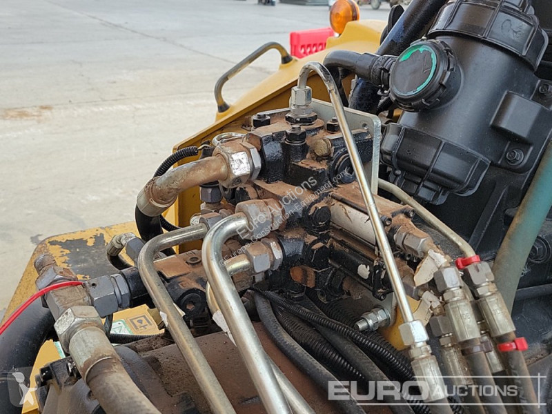 Basculantă Hydrema 912F