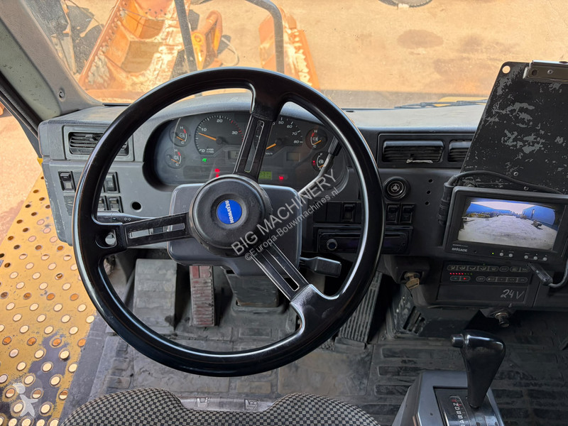 عربة قلابة Komatsu