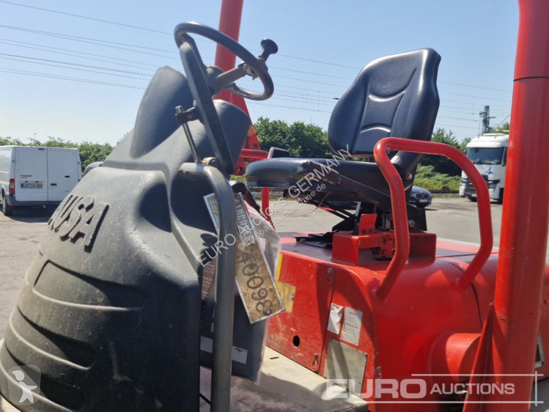 Sklápač Ausa D350 AHG